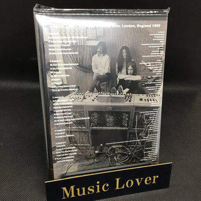 THE BEATLES / SAVILE ROW DAYS (1BDR)