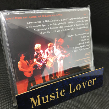 BLUE OYSTER CULT / SCARING SPECTRES (2CDR)